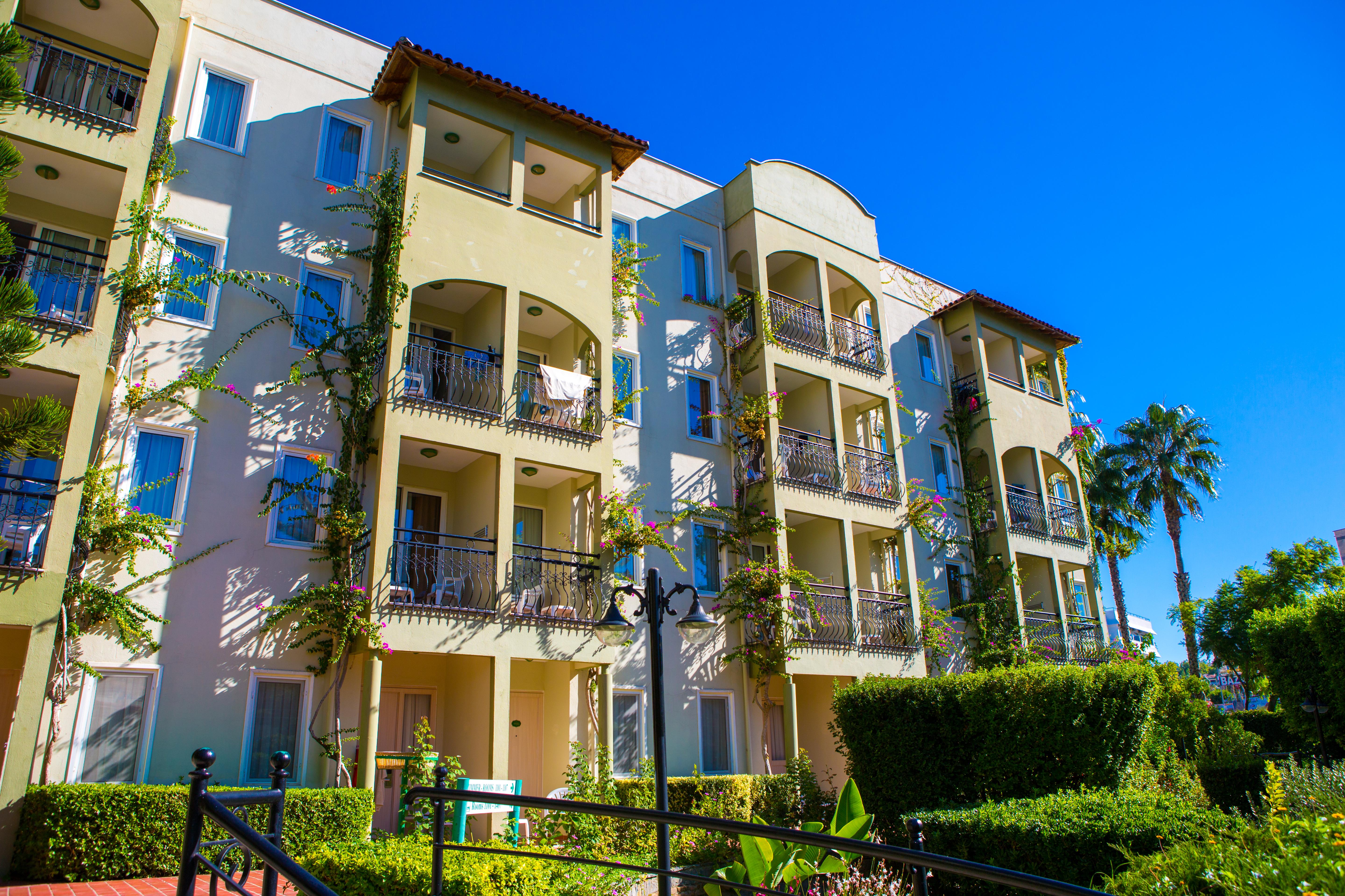 Gardenia Beach Hotel Окурджалар Екстериор снимка